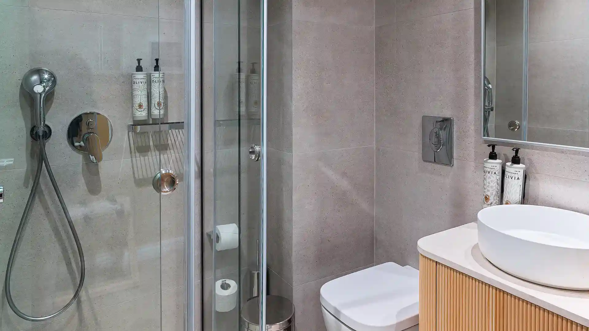 Deluxe Family Garden View