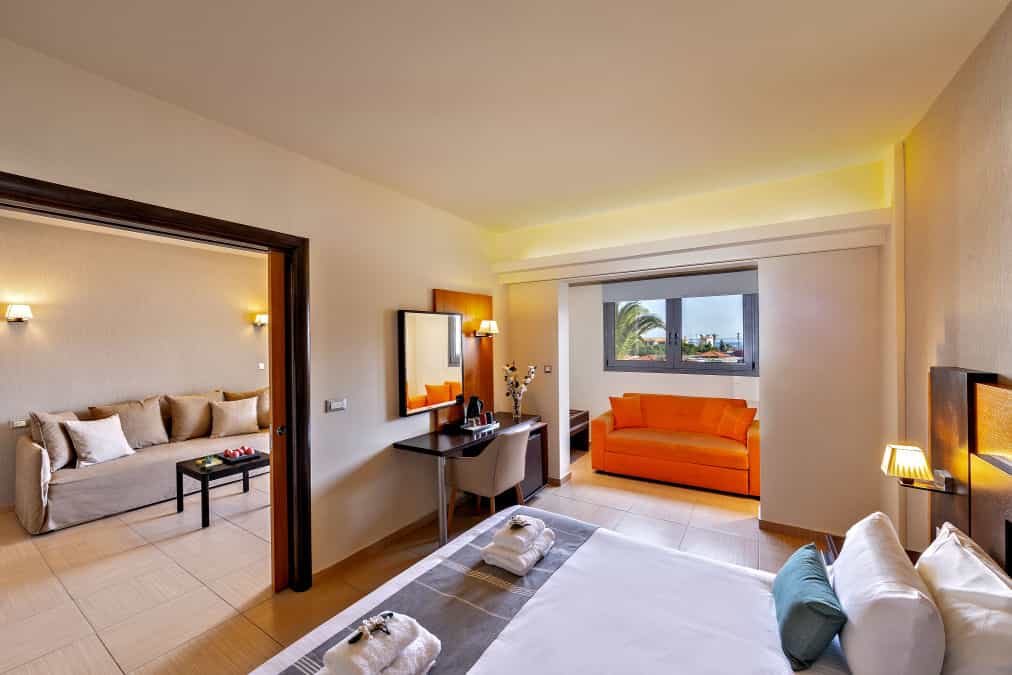 Suite Bilocale con Vista Piscina