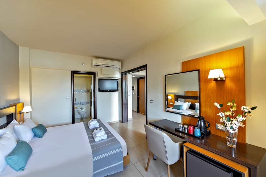 Suite Bilocale con Vista Piscina